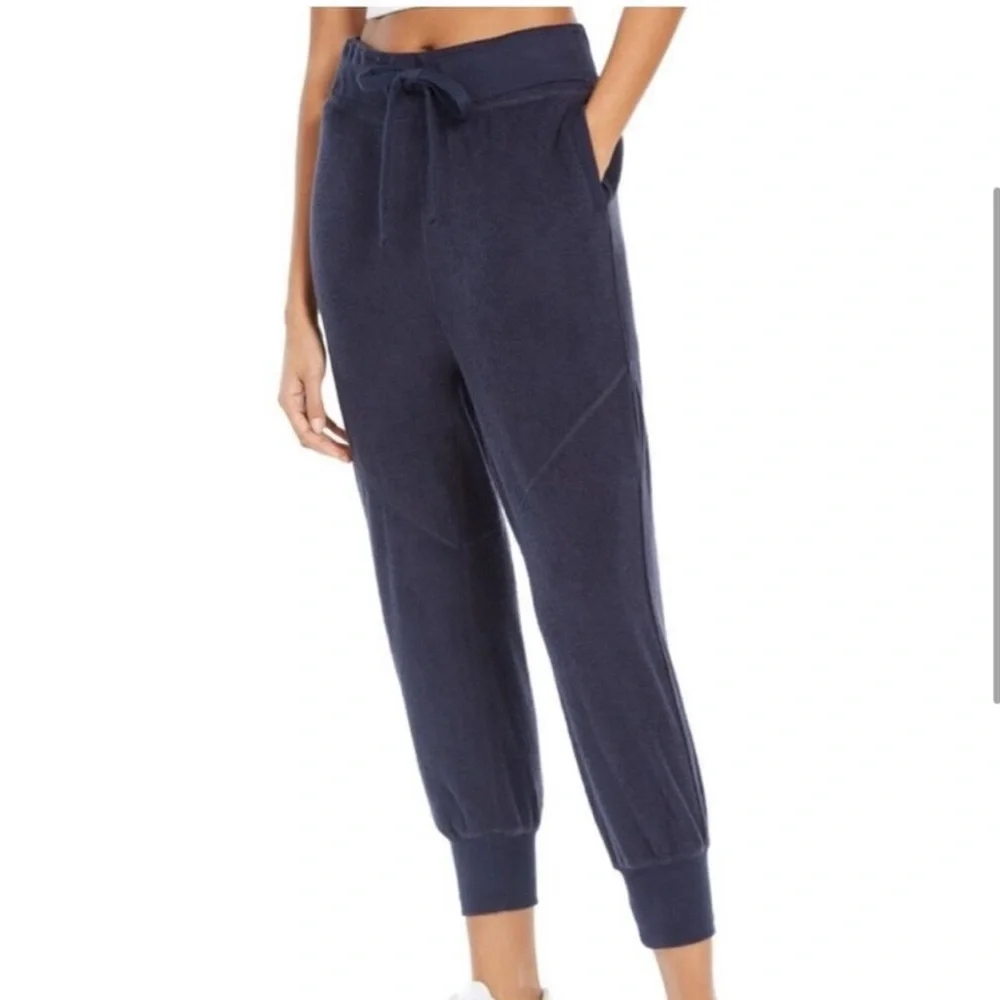 Free People Movement Radiant Jogger Size Small Navy Blue